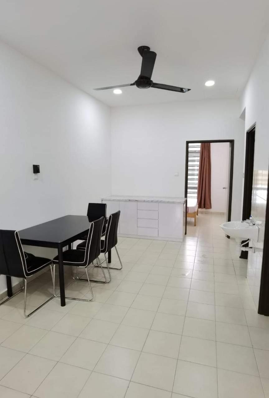 Infinity Homestay Bandar Cemerlang Ulu Tiram Exteriér fotografie